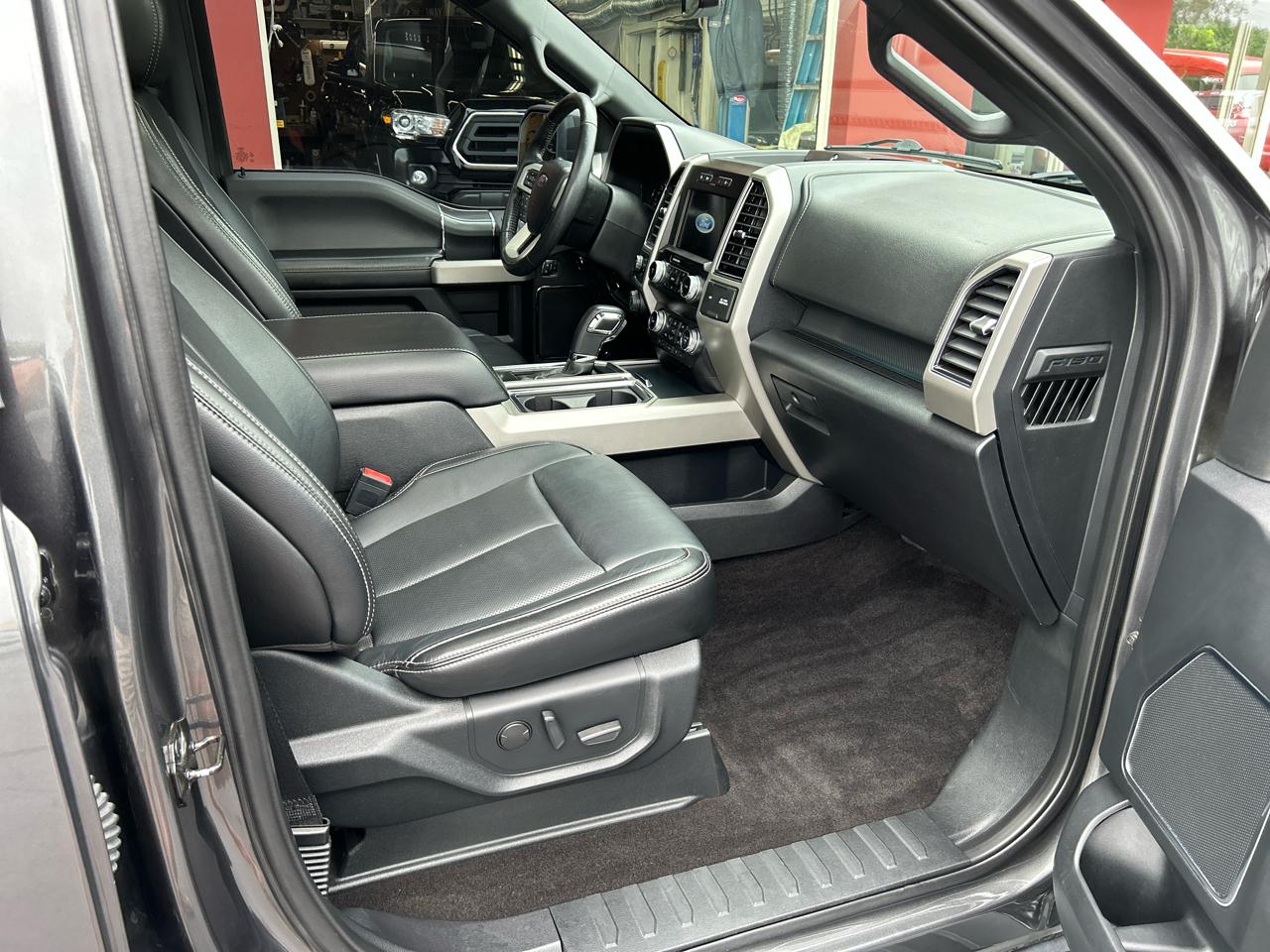 Ford F-150 4WD SuperCrew 145" Lariat 2019