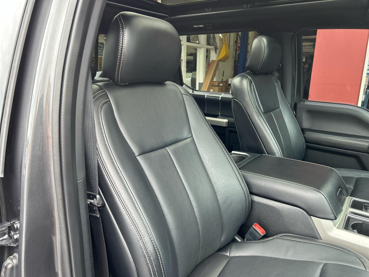 Ford F-150 4WD SuperCrew 145" Lariat 2019