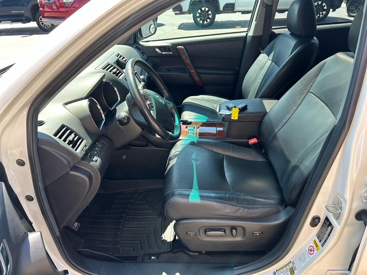 Toyota Highlander 4WD 4dr V6 Limited (Natl) 2013