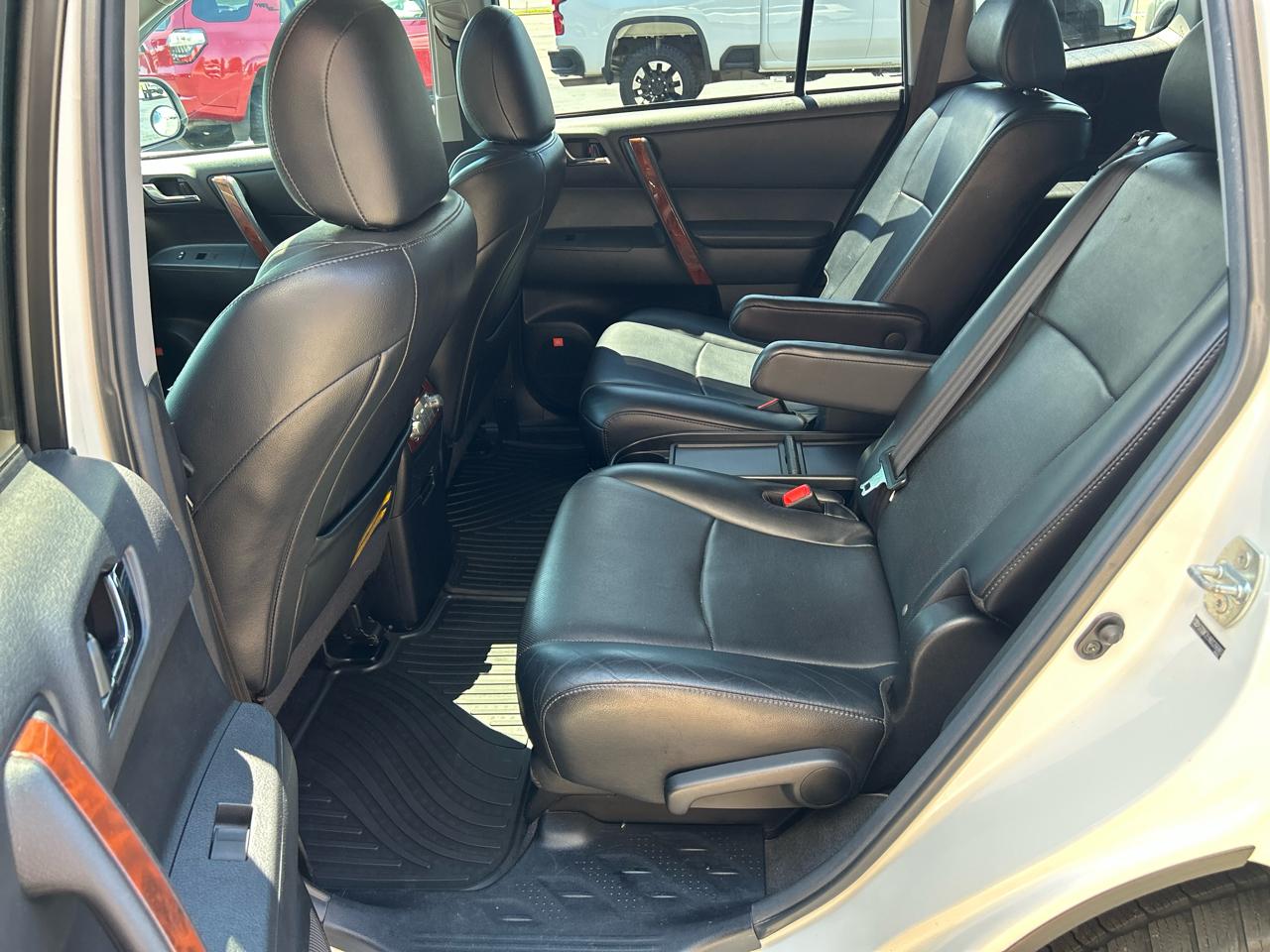Toyota Highlander 4WD 4dr V6 Limited (Natl) 2013