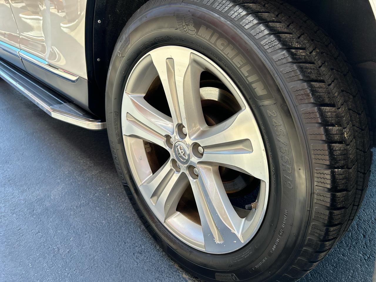 Toyota Highlander 4WD 4dr V6 Limited (Natl) 2013
