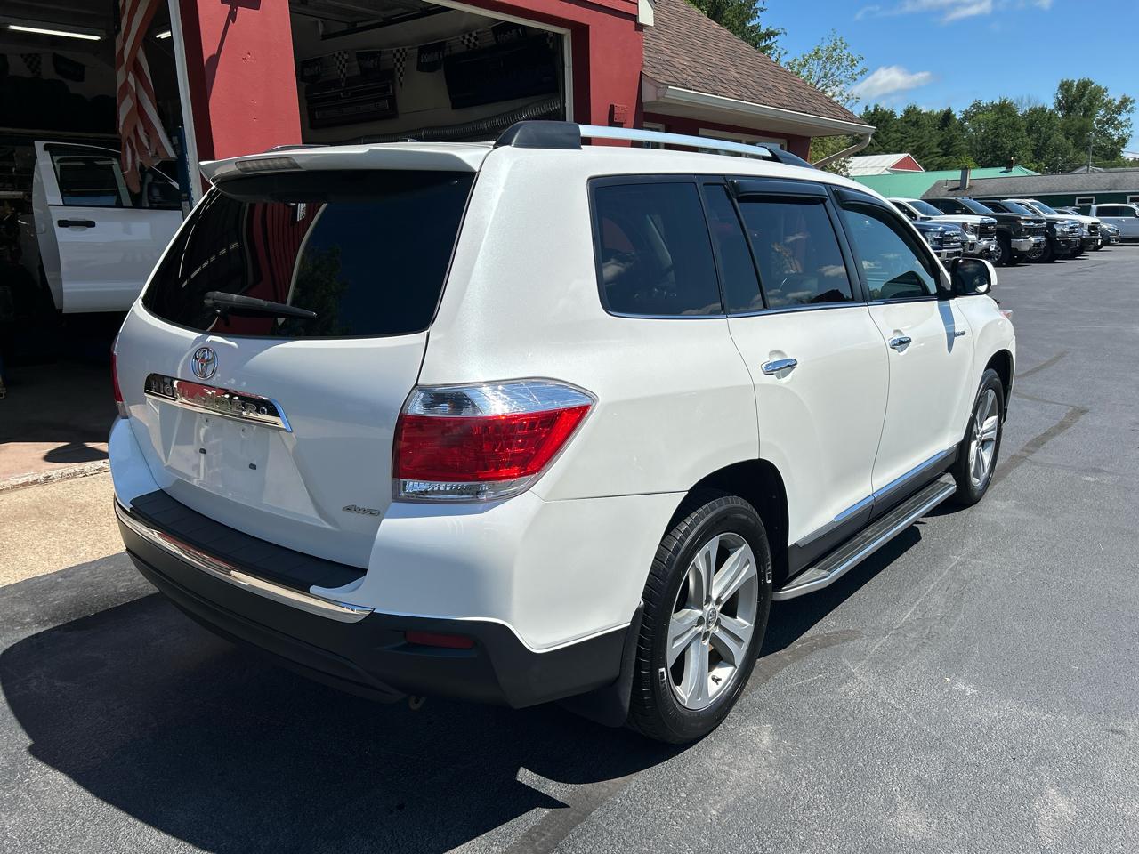 Toyota Highlander 4WD 4dr V6 Limited (Natl) 2013