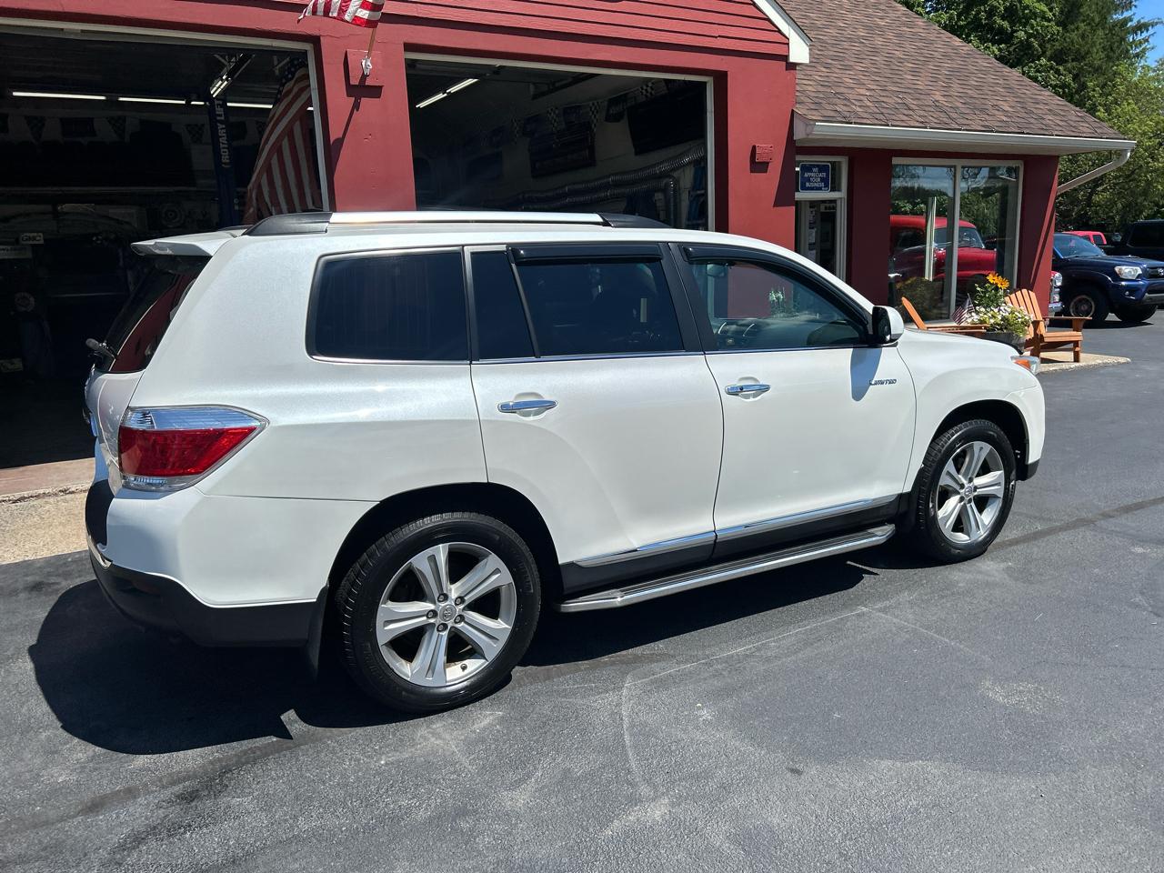Toyota Highlander 4WD 4dr V6 Limited (Natl) 2013