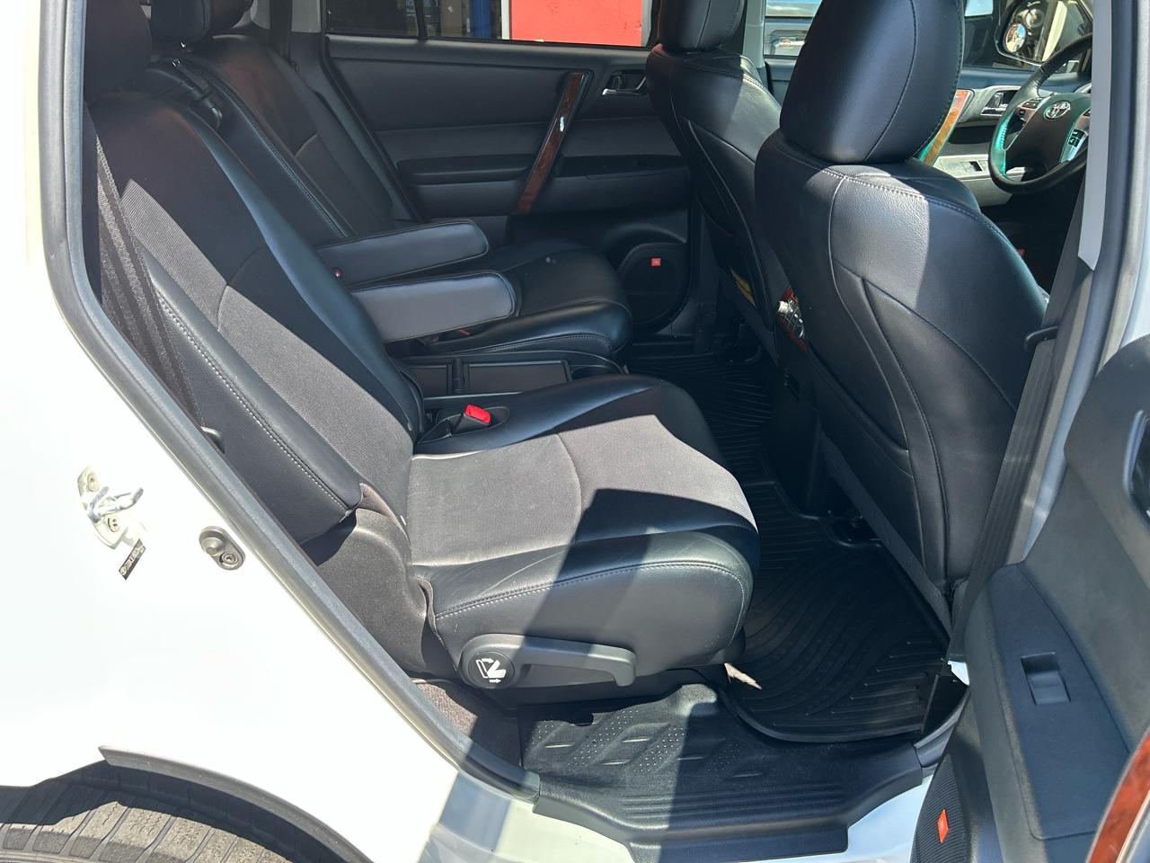 Toyota Highlander 4WD 4dr V6 Limited (Natl) 2013