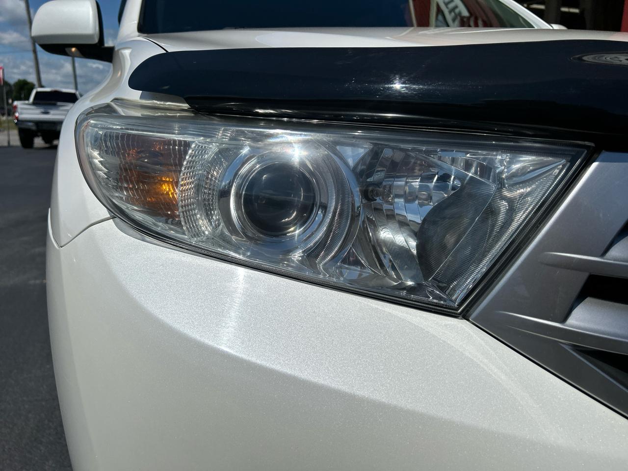 Toyota Highlander 4WD 4dr V6 Limited (Natl) 2013