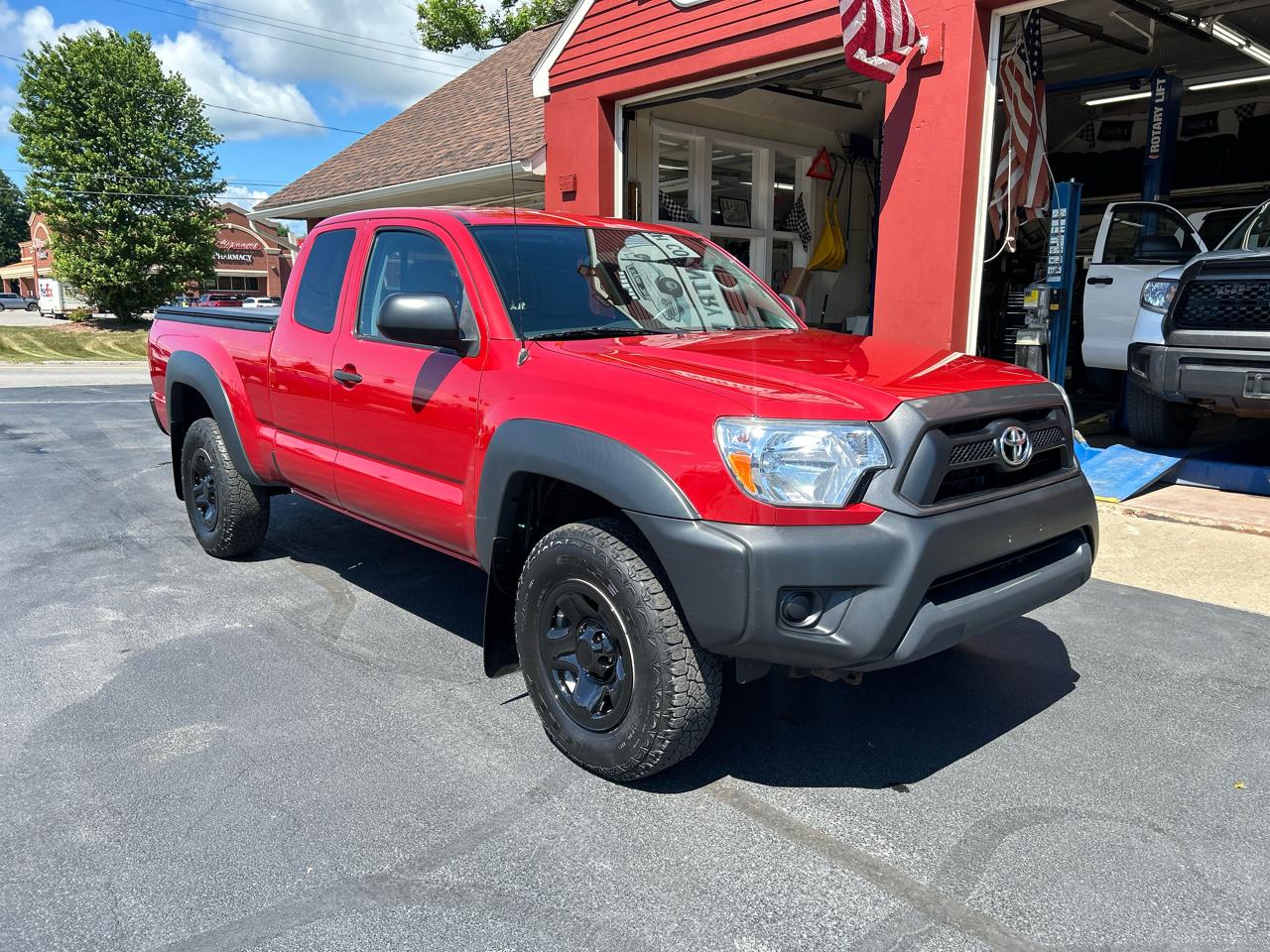 Toyota Tacoma 4WD Access Cab I4 AT (Natl) 2015
