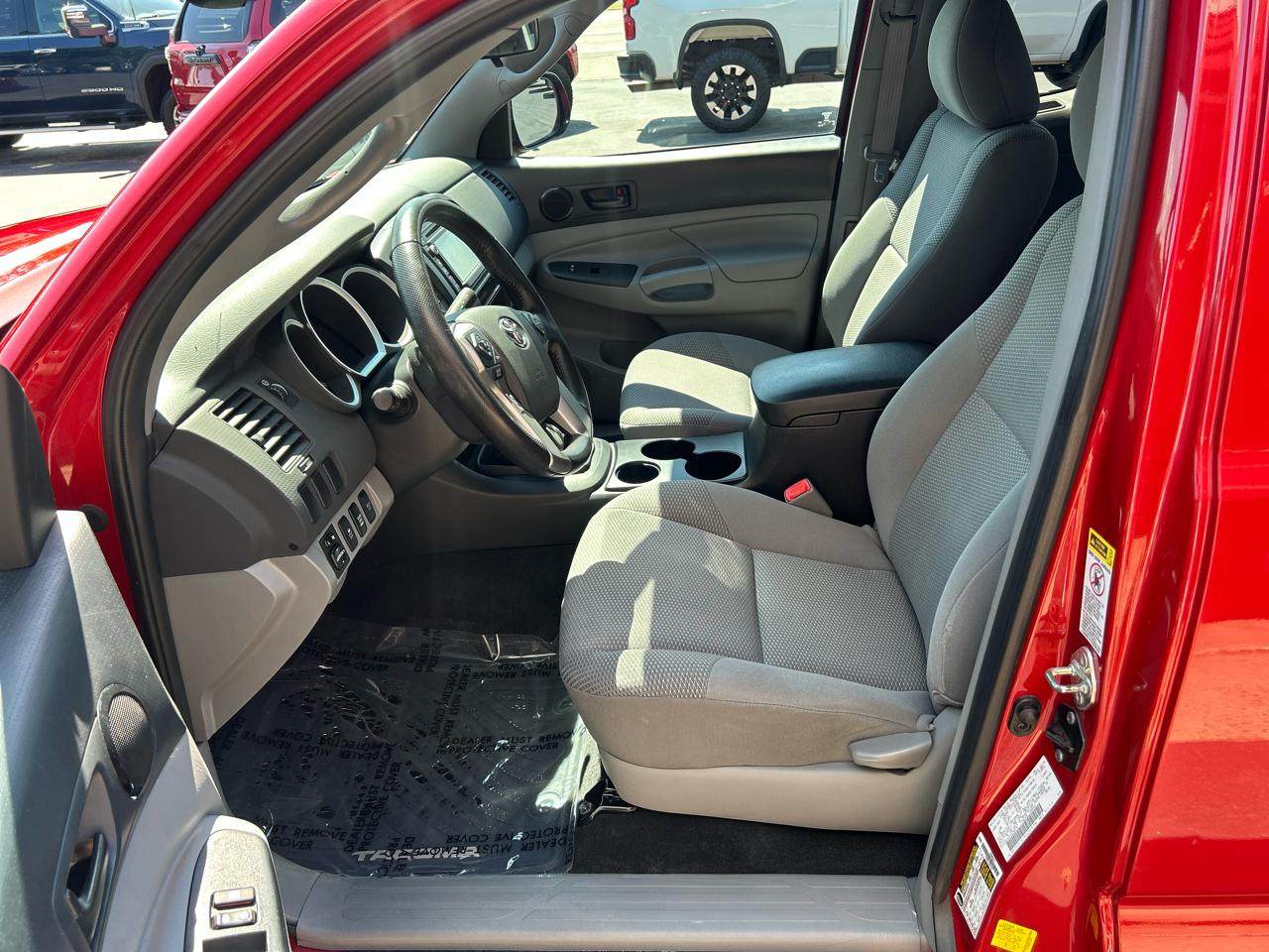 Toyota Tacoma 4WD Access Cab I4 AT (Natl) 2015