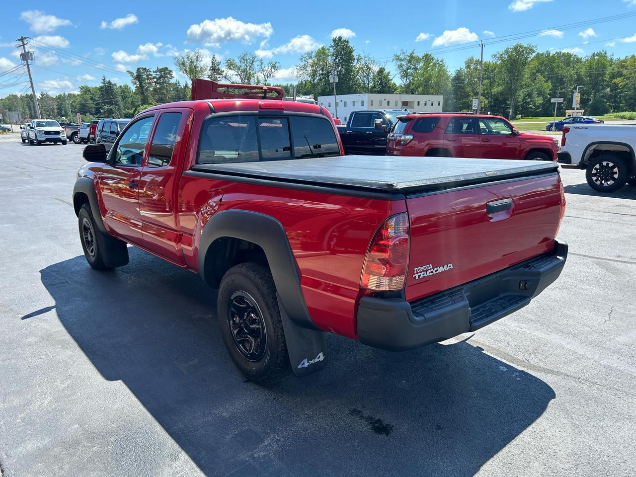 Toyota Tacoma 4WD Access Cab I4 AT (Natl) 2015