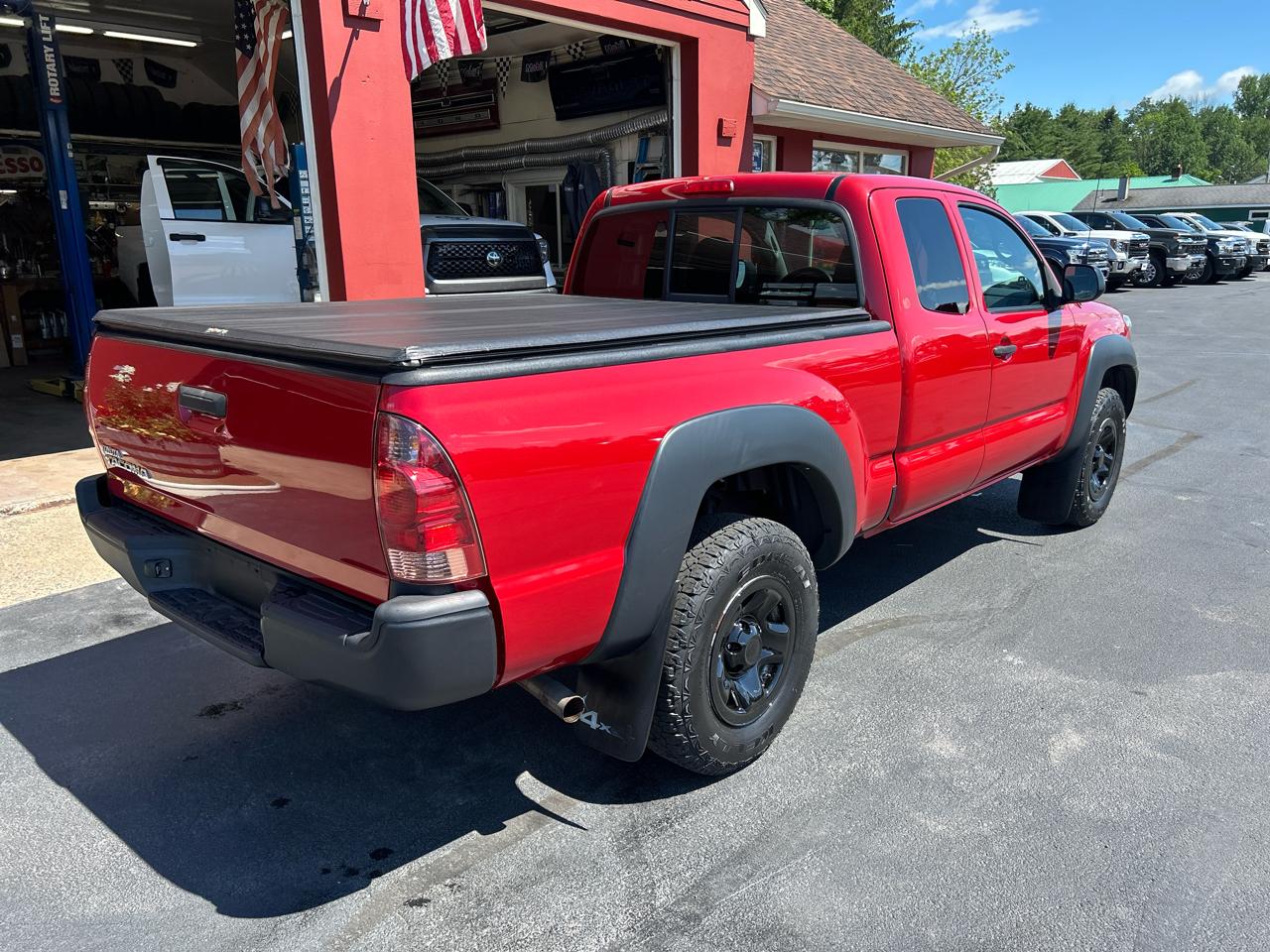 Toyota Tacoma 4WD Access Cab I4 AT (Natl) 2015