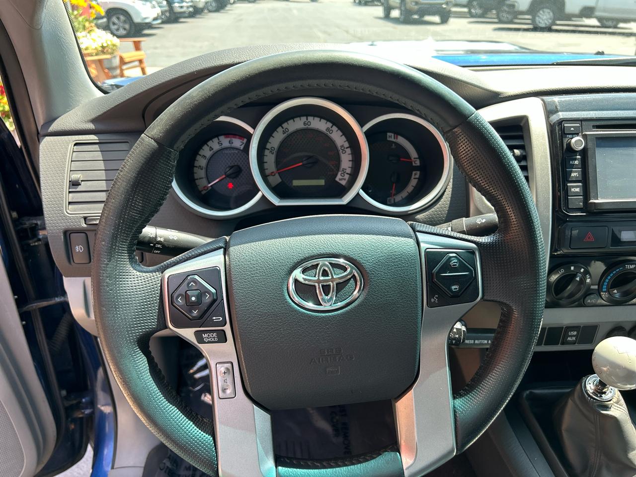 Toyota Tacoma 4WD Access Cab V6 MT (Natl) 2014