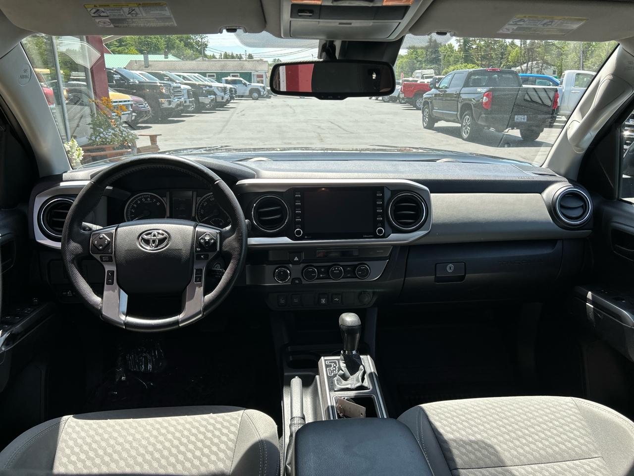 Toyota Tacoma 4WD SR5 Double Cab 6' Bed V6 AT (Natl) 2022