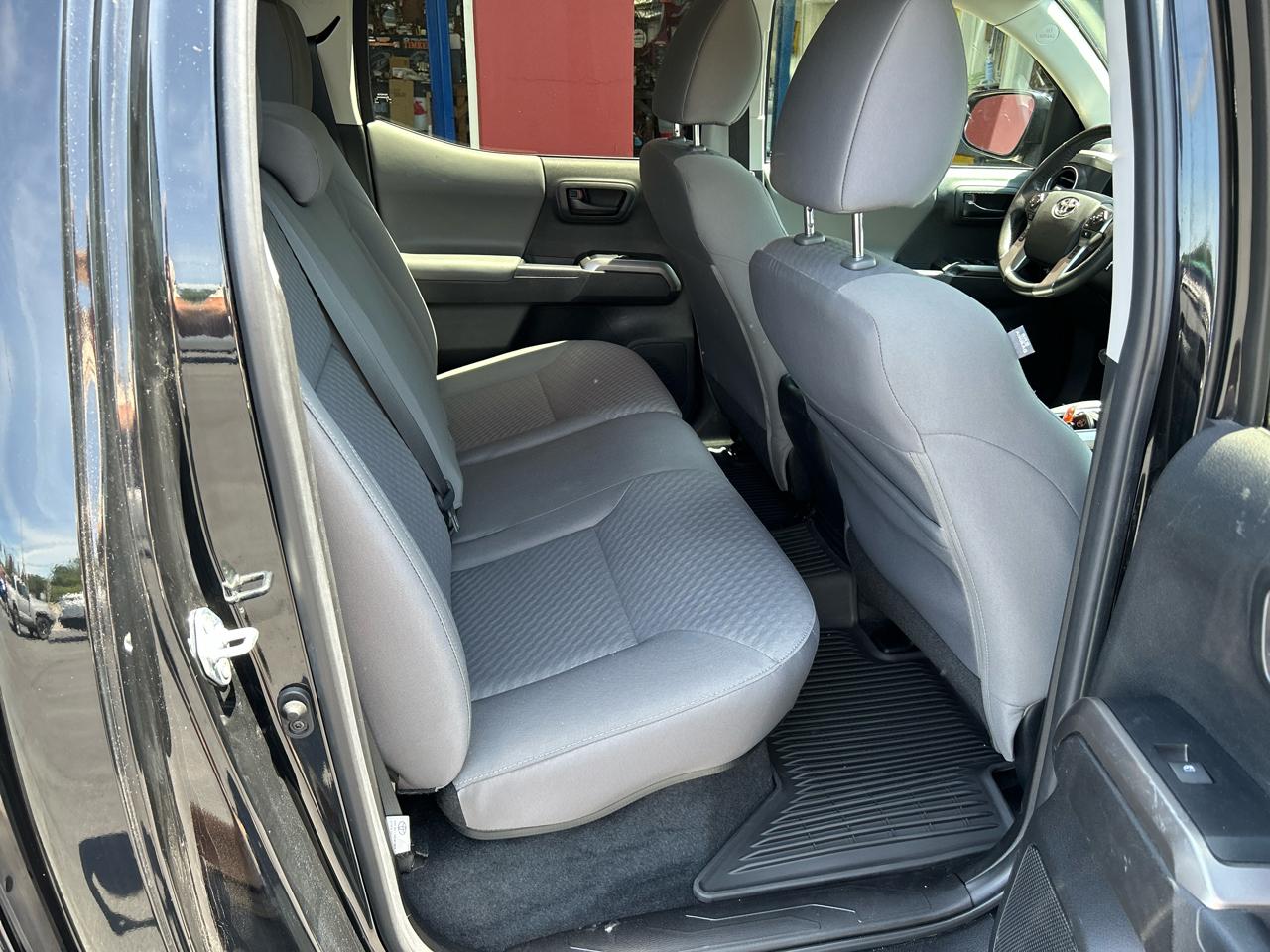 Toyota Tacoma 4WD SR5 Double Cab 6' Bed V6 AT (Natl) 2022