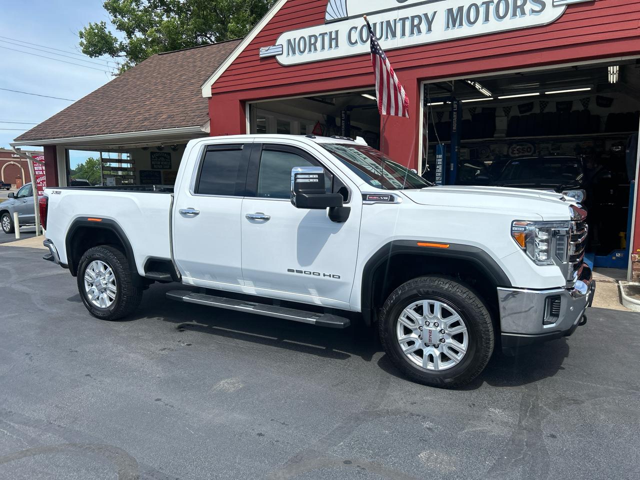 GMC Sierra 2500HD 4WD Double Cab 149" SLT 2022