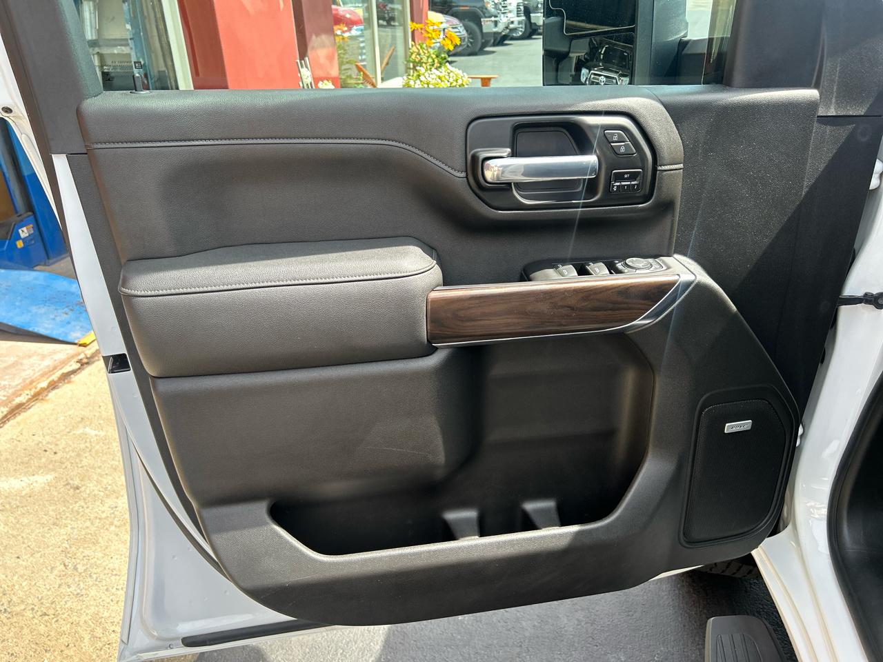 GMC Sierra 2500HD 4WD Double Cab 149" SLT 2022