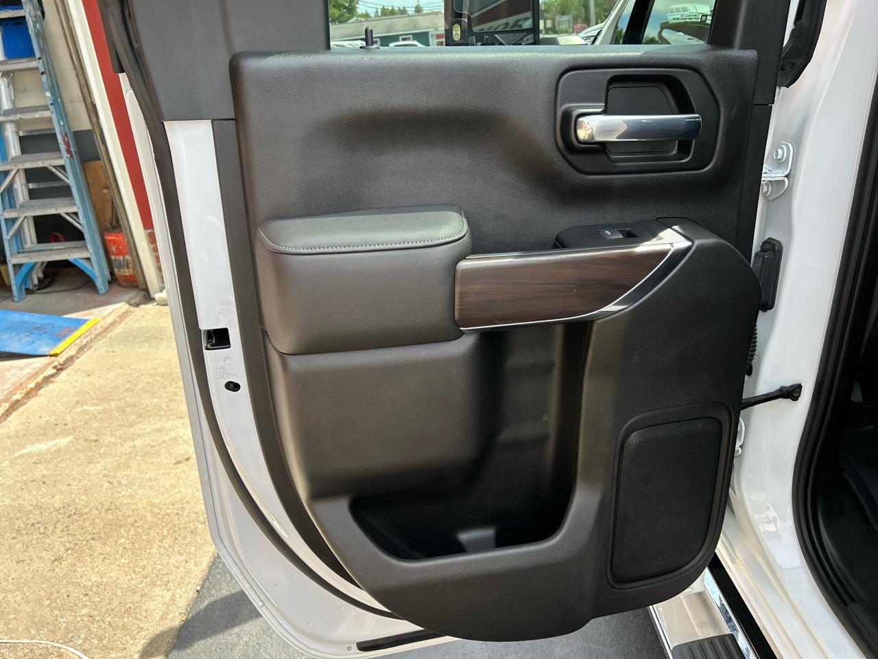 GMC Sierra 2500HD 4WD Double Cab 149" SLT 2022