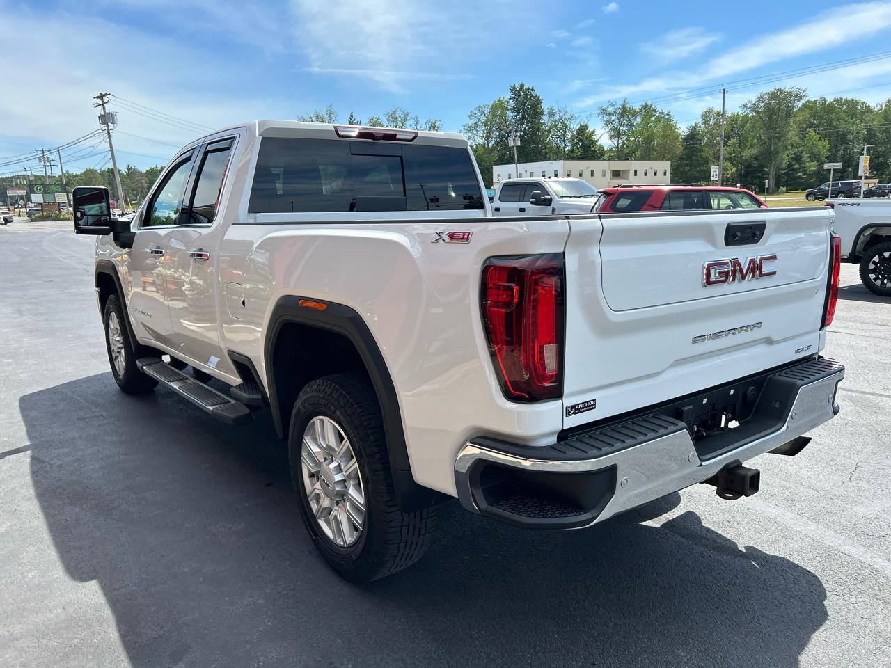 GMC Sierra 2500HD 4WD Double Cab 149" SLT 2022