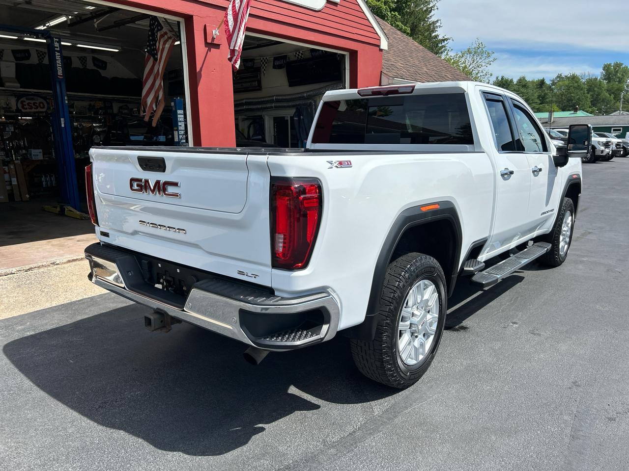 GMC Sierra 2500HD 4WD Double Cab 149" SLT 2022