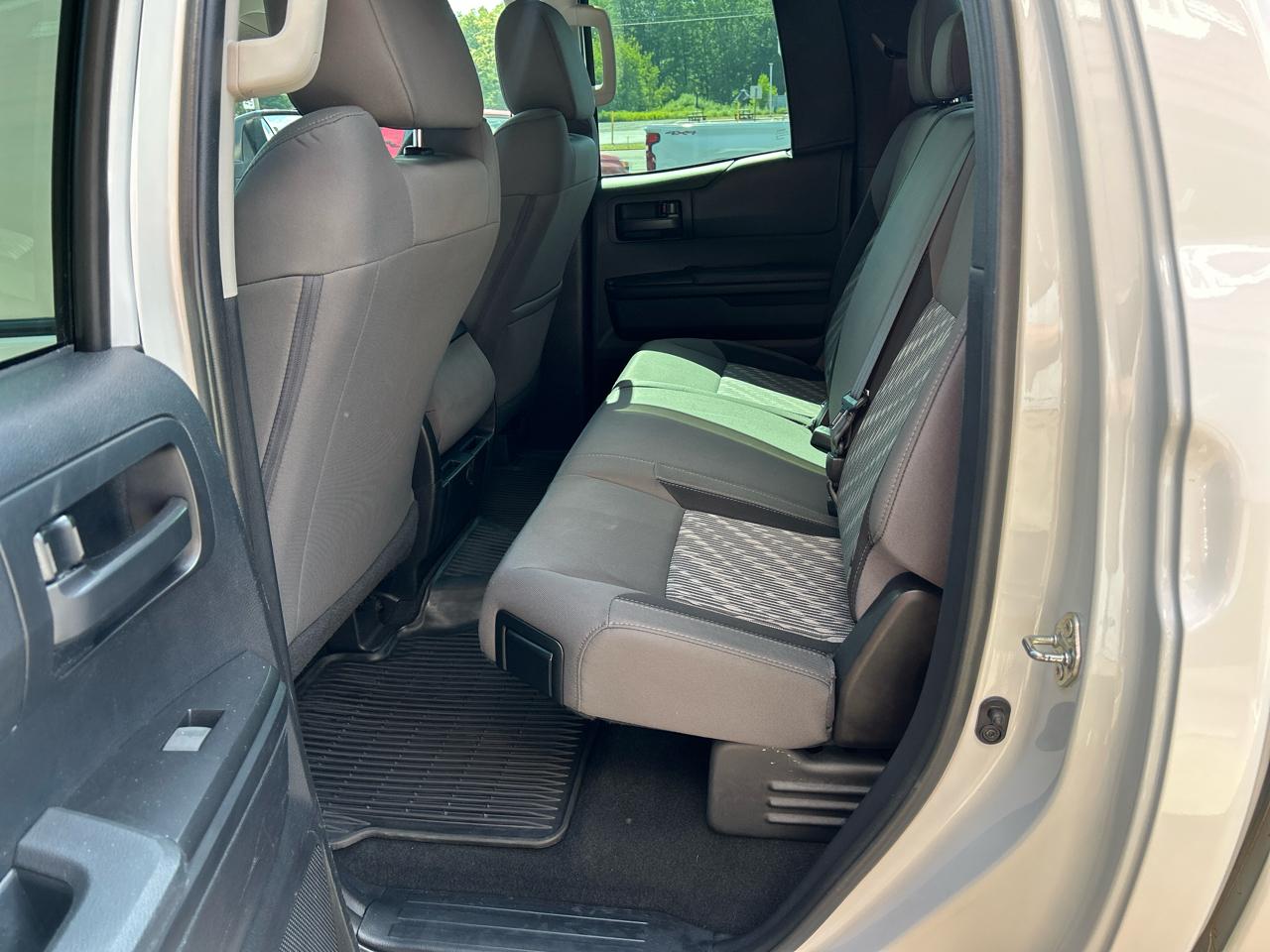 Toyota Tundra 4WD SR5 Double Cab 6.5' Bed 4.6L (Natl) 2018