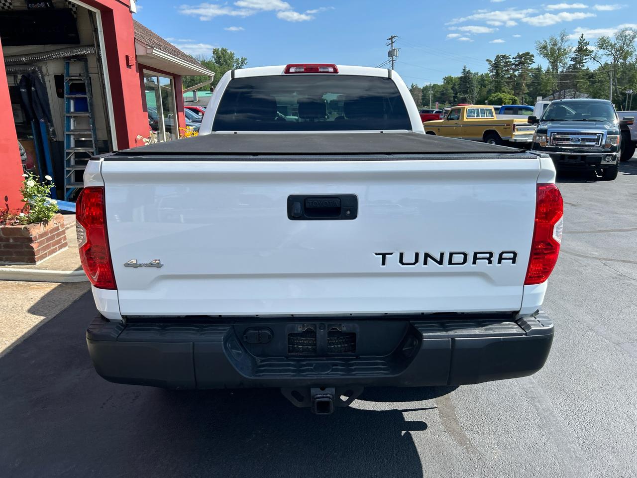 Toyota Tundra 4WD SR5 Double Cab 6.5' Bed 4.6L (Natl) 2018