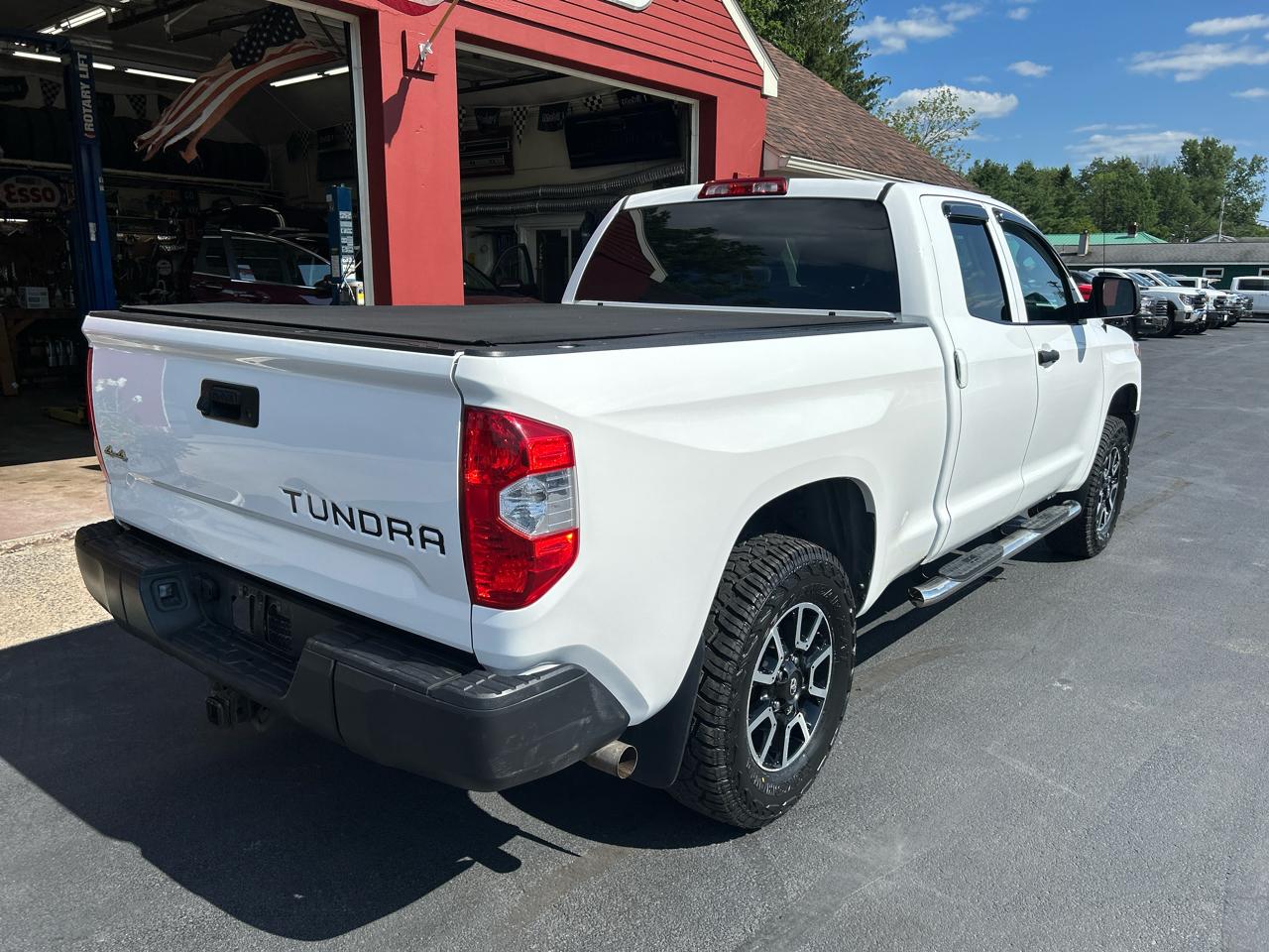 Toyota Tundra 4WD SR5 Double Cab 6.5' Bed 4.6L (Natl) 2018