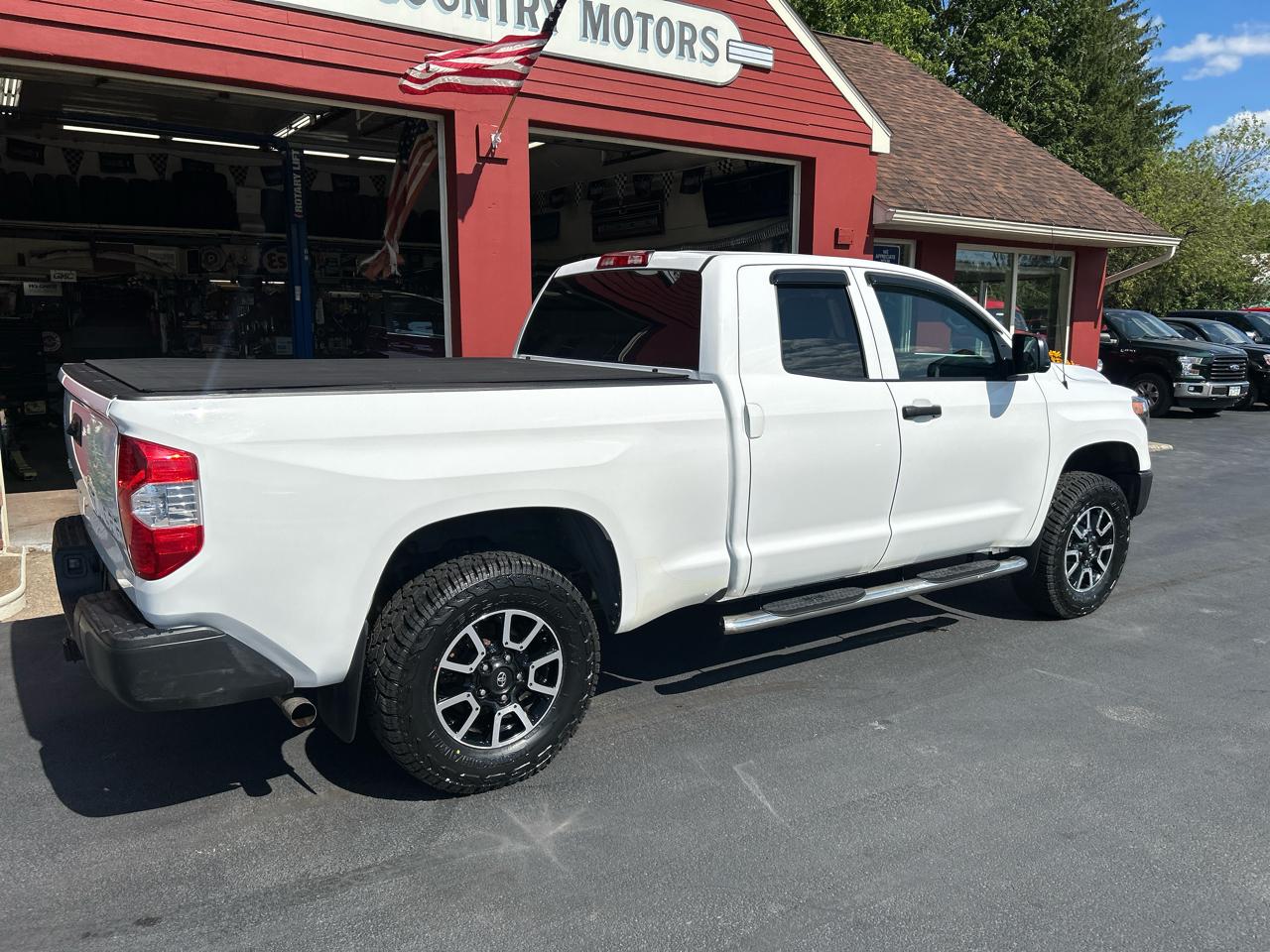 Toyota Tundra 4WD SR5 Double Cab 6.5' Bed 4.6L (Natl) 2018