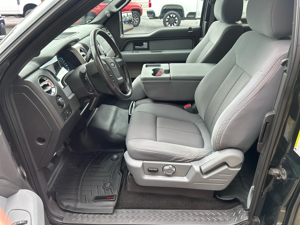 Ford F-150 4WD SuperCab 145" XLT 2014