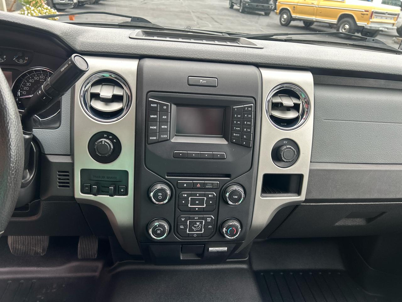 Ford F-150 4WD SuperCab 145" XLT 2014