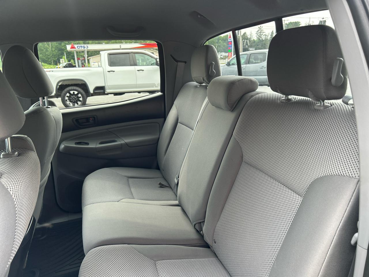 Toyota Tacoma 4WD Double Cab V6 AT (Natl) 2014