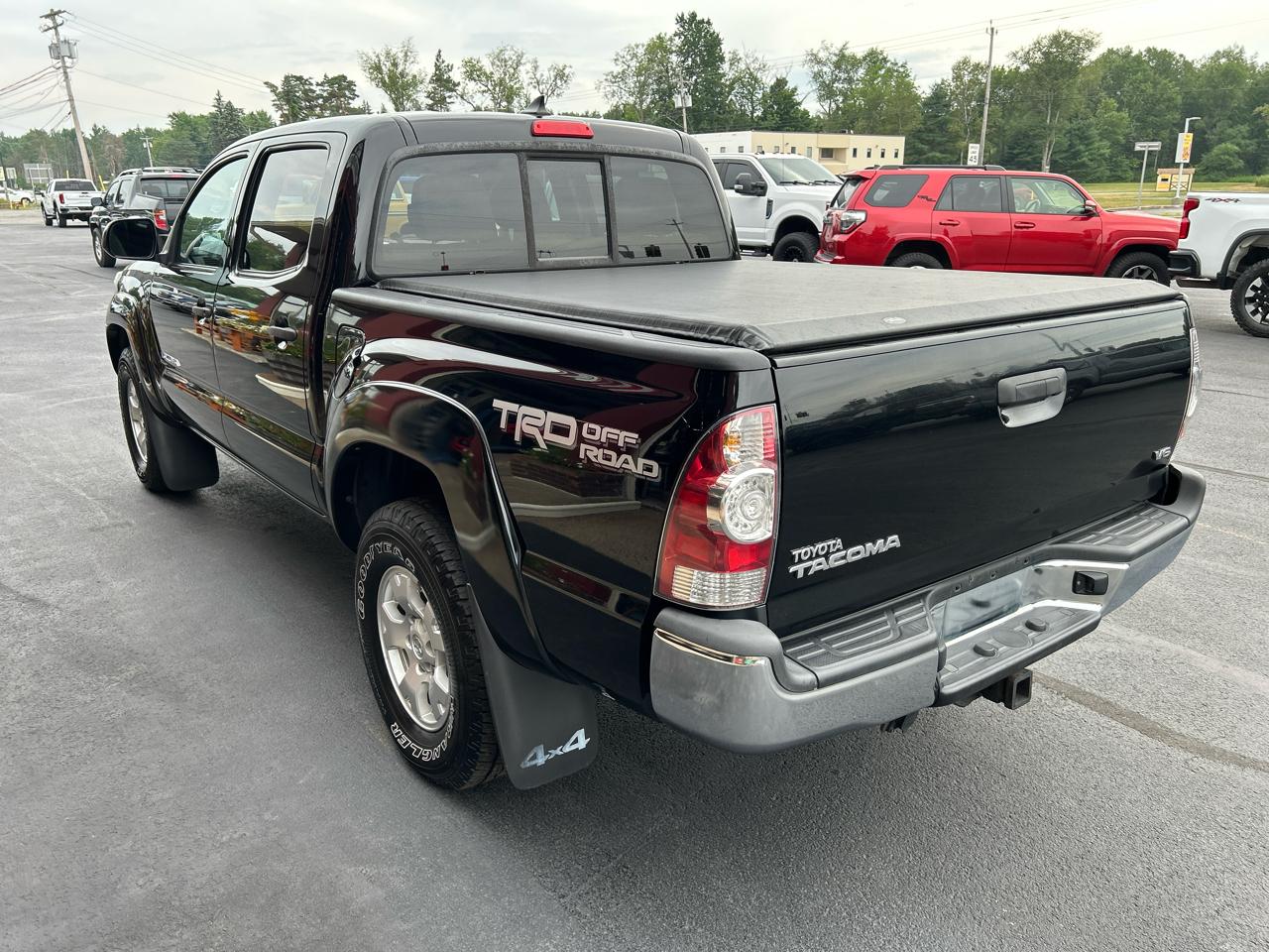 Toyota Tacoma 4WD Double Cab V6 AT (Natl) 2014