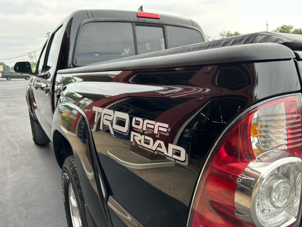 Toyota Tacoma 4WD Double Cab V6 AT (Natl) 2014