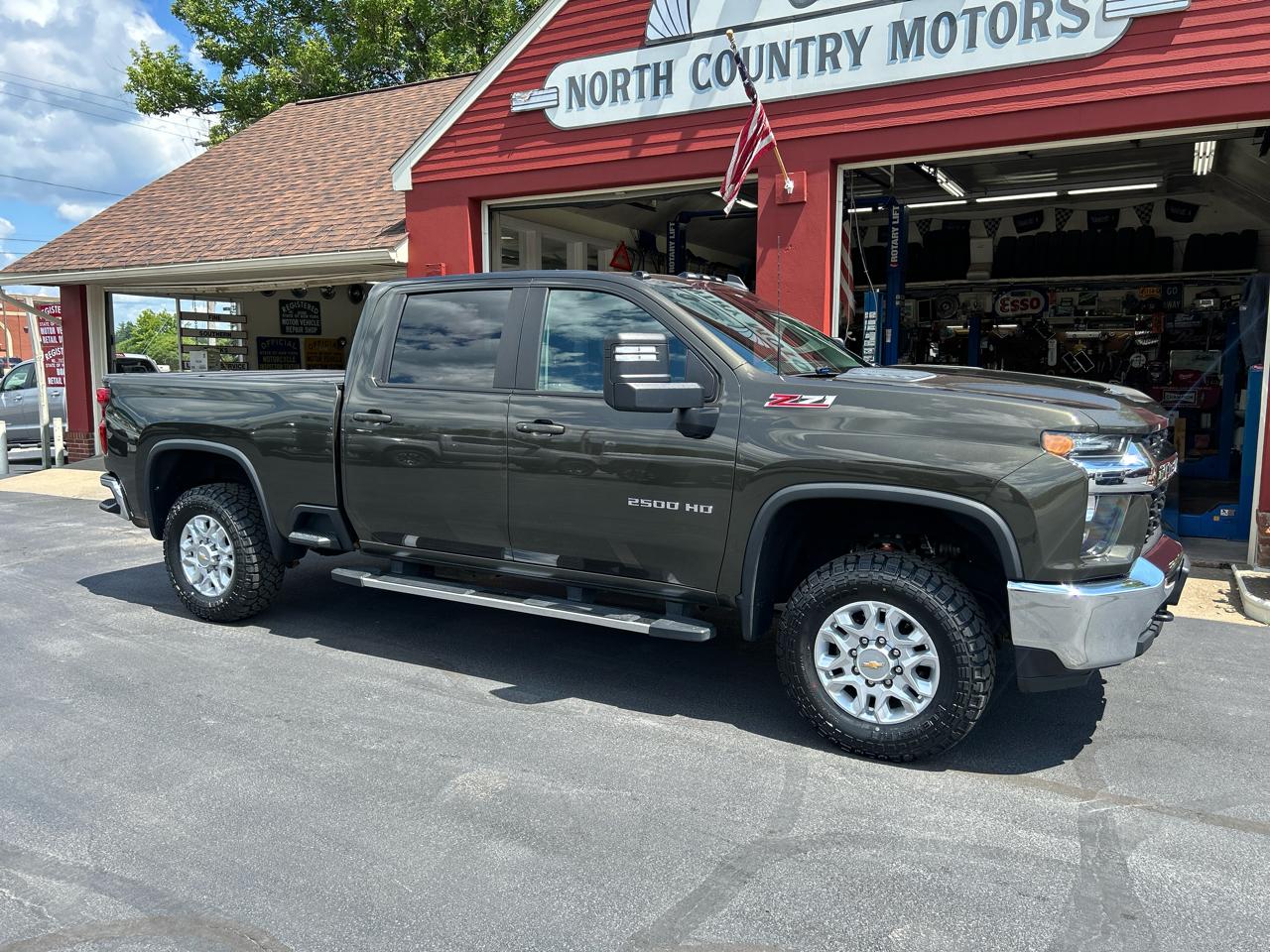 Chevrolet Silverado 2500HD 4WD Crew Cab 159" LT 2023