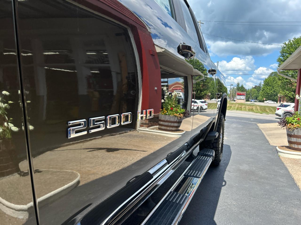 Chevrolet Silverado 2500HD 4WD Crew Cab 159" LT 2023