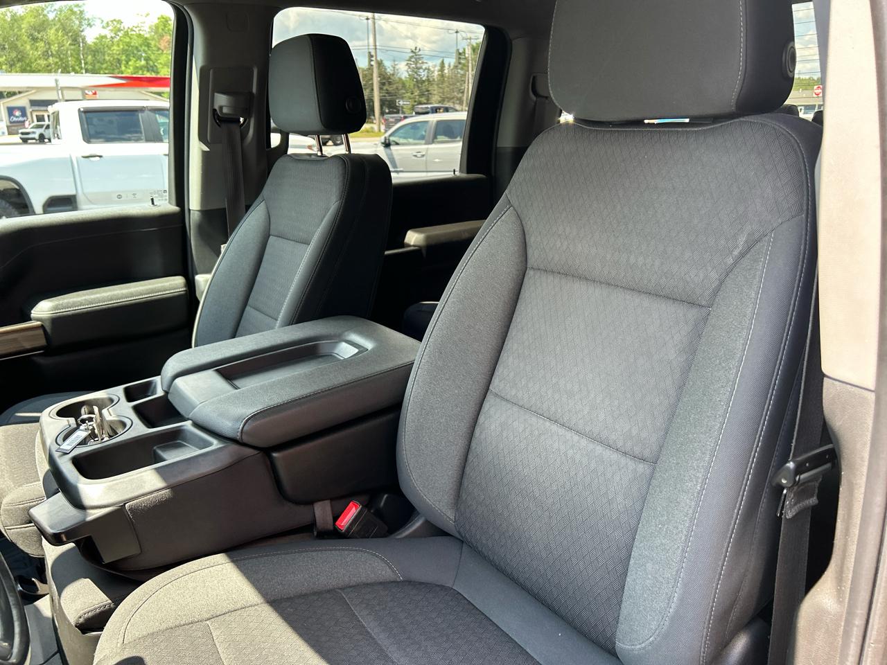 Chevrolet Silverado 2500HD 4WD Crew Cab 159" LT 2023