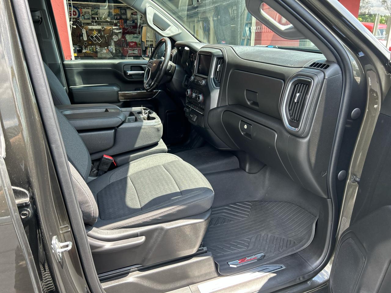 Chevrolet Silverado 2500HD 4WD Crew Cab 159" LT 2023
