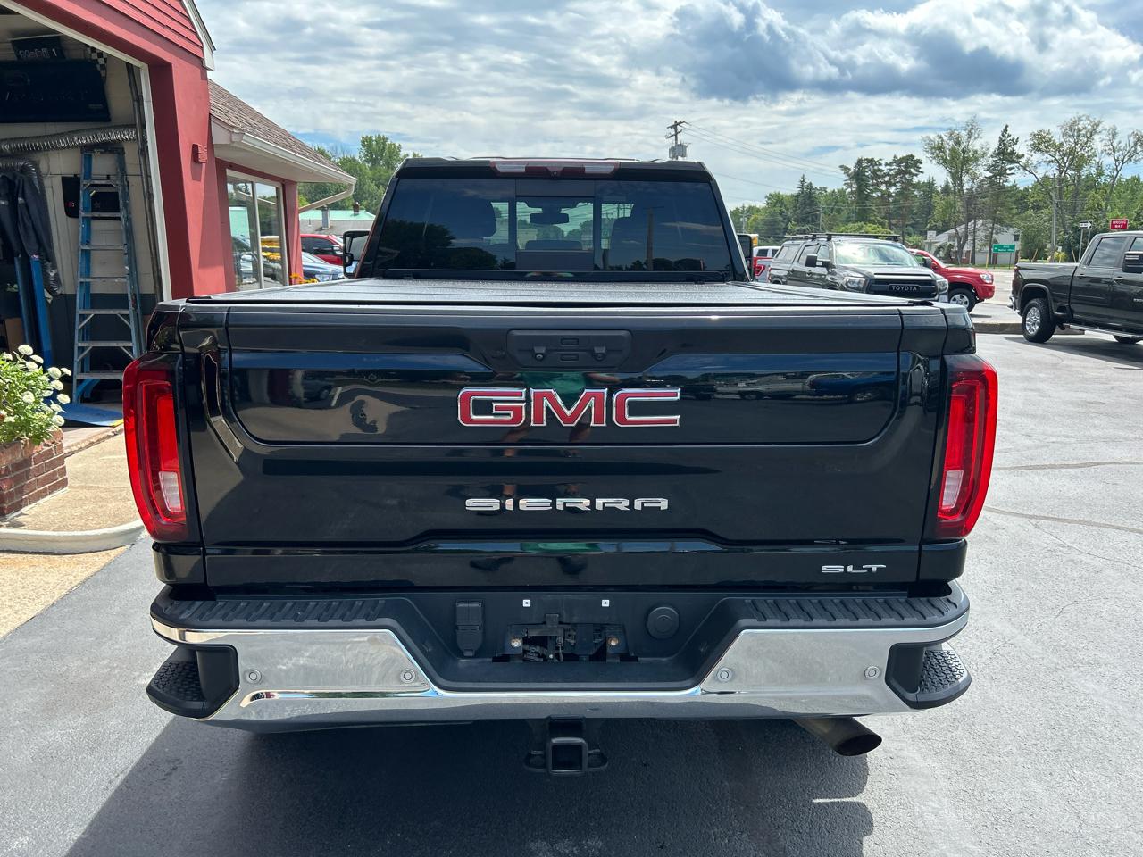 GMC Sierra 2500HD 4WD Double Cab 149" SLT 2021