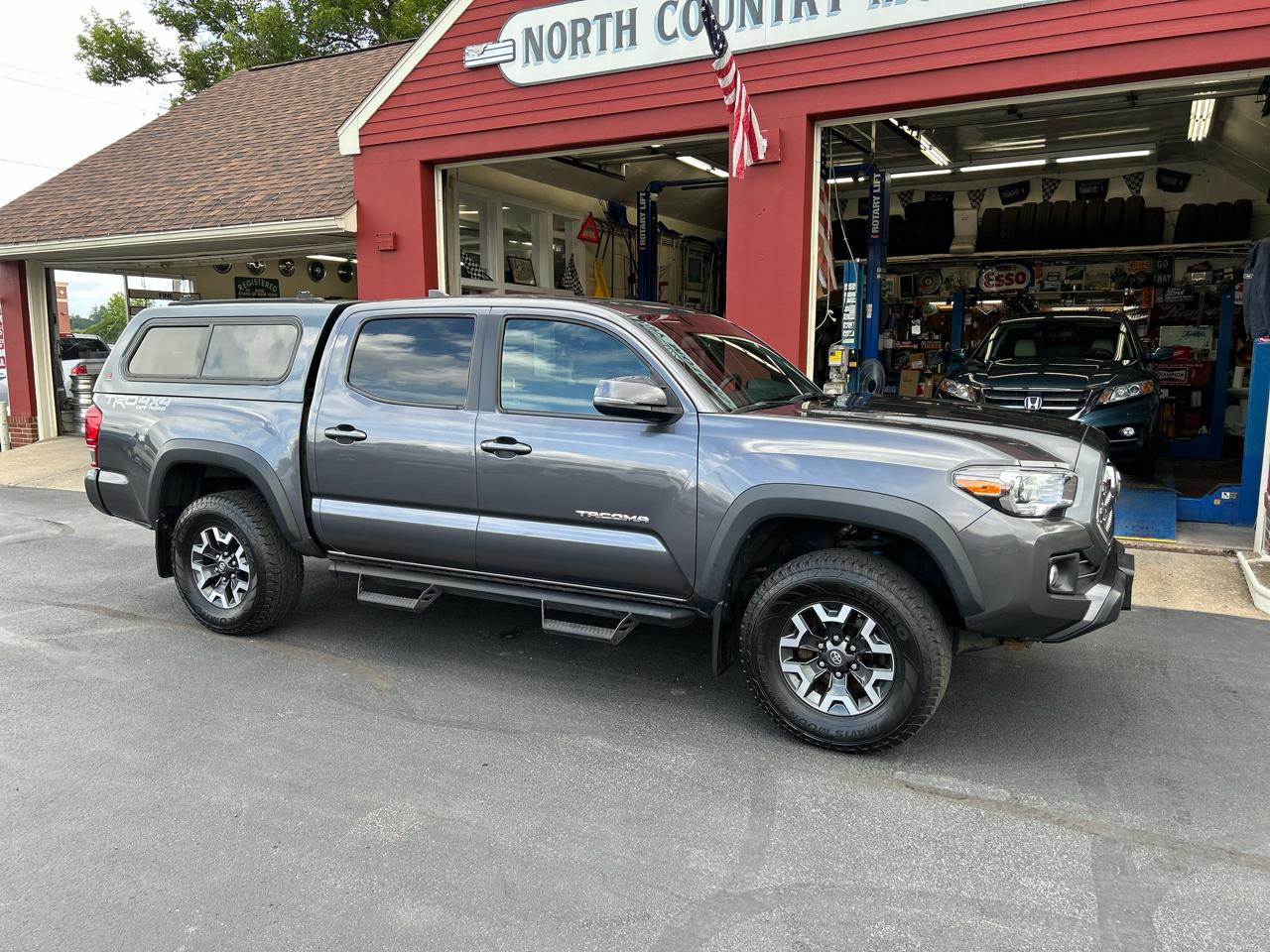 Toyota Tacoma 4WD Double Cab V6 MT TRD Off Road (Natl) 2016