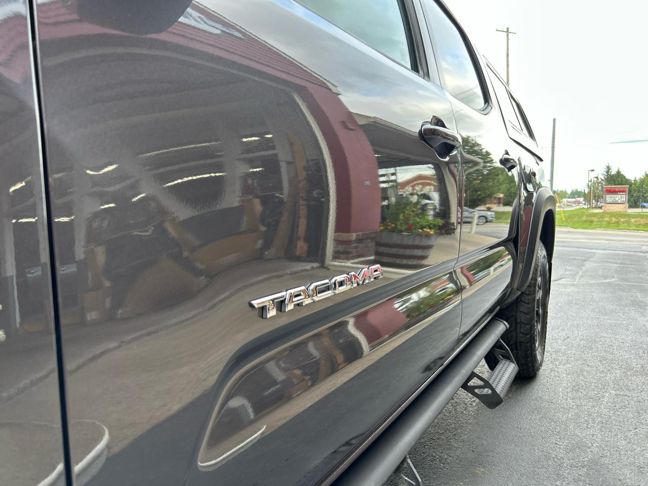 Toyota Tacoma 4WD Double Cab V6 MT TRD Off Road (Natl) 2016