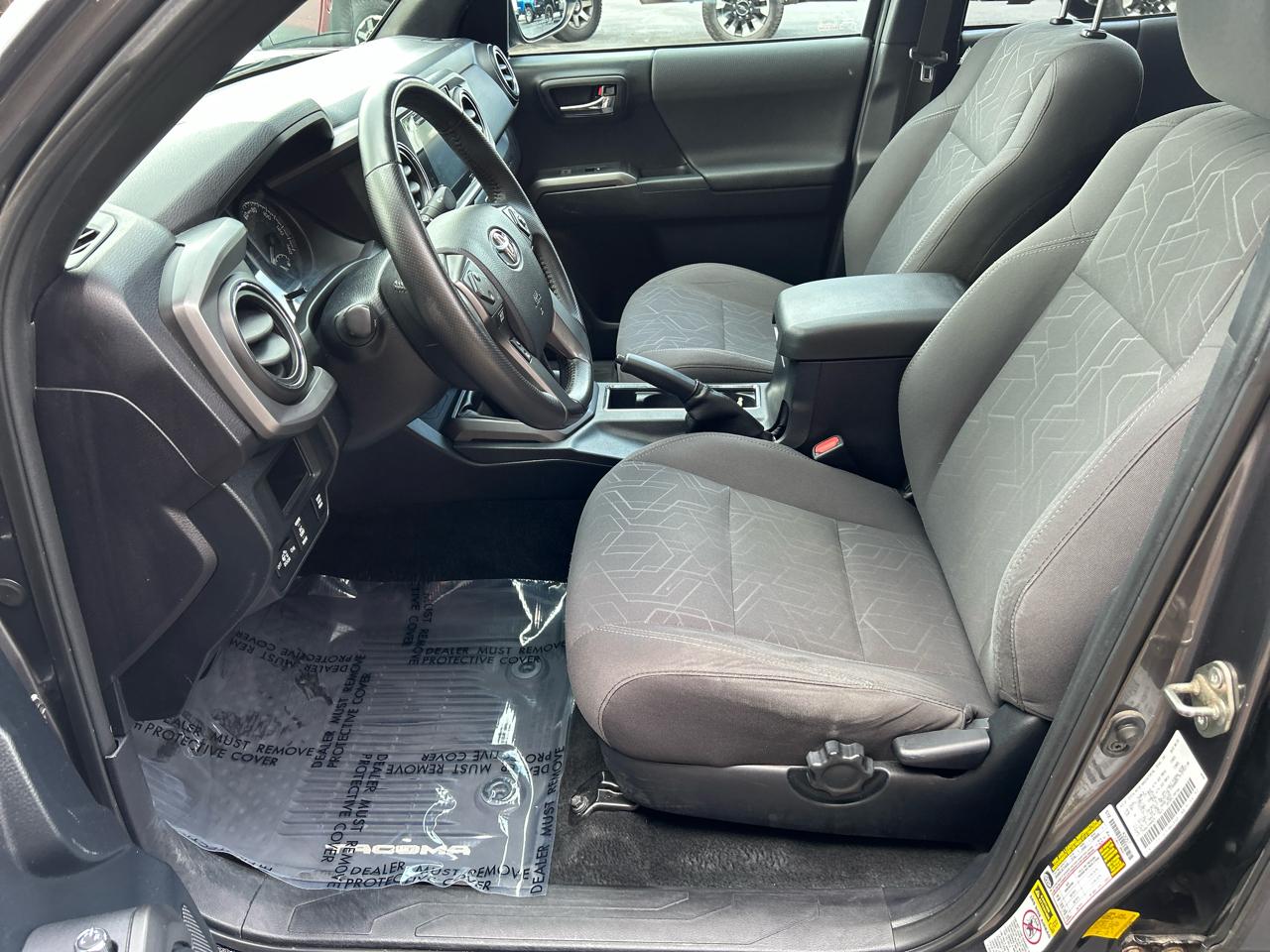 Toyota Tacoma 4WD Double Cab V6 MT TRD Off Road (Natl) 2016