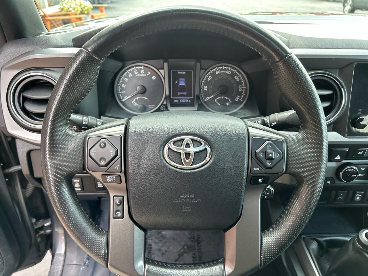 Toyota Tacoma 4WD Double Cab V6 MT TRD Off Road (Natl) 2016
