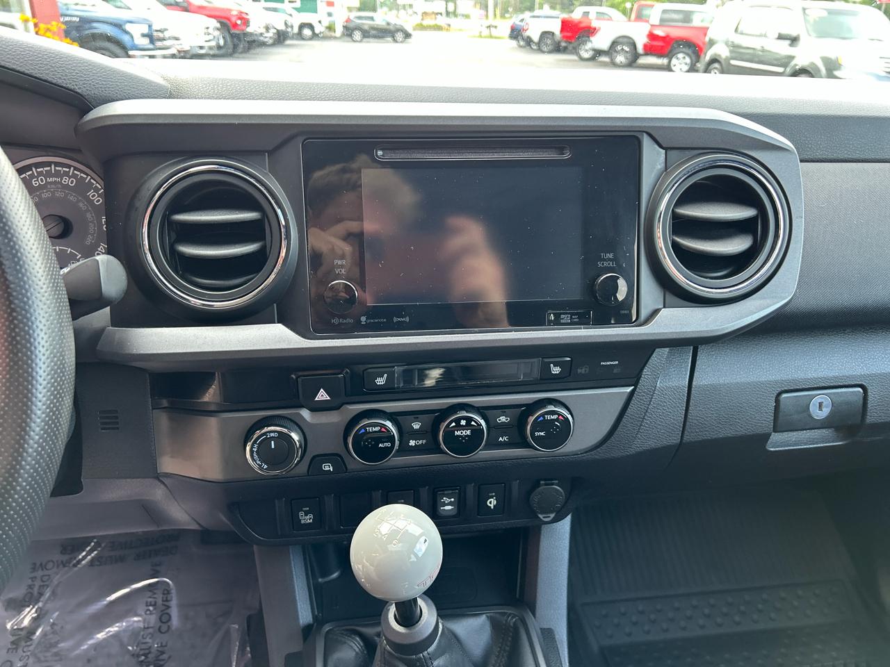 Toyota Tacoma 4WD Double Cab V6 MT TRD Off Road (Natl) 2016