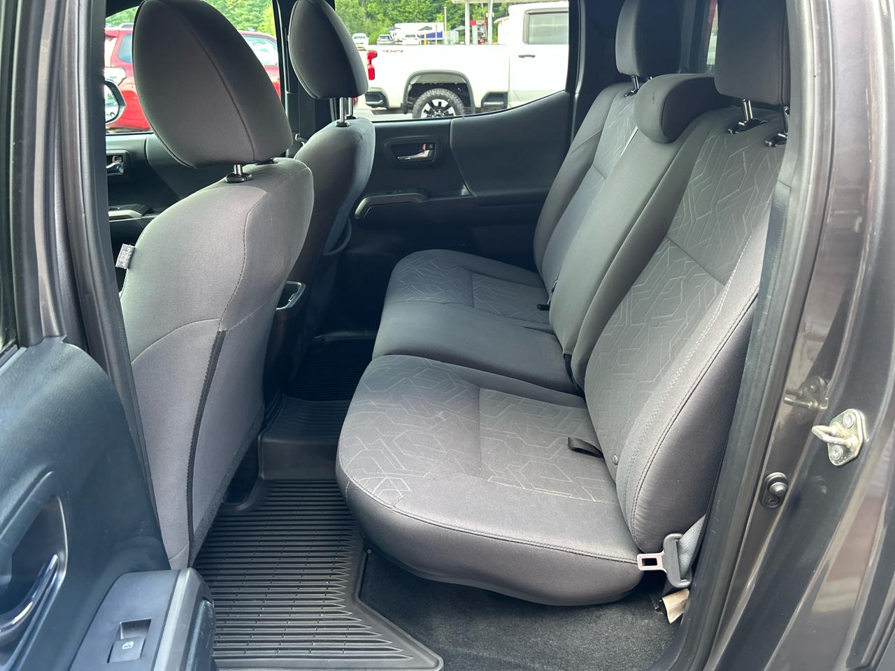 Toyota Tacoma 4WD Double Cab V6 MT TRD Off Road (Natl) 2016