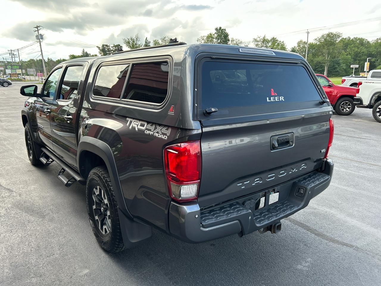 Toyota Tacoma 4WD Double Cab V6 MT TRD Off Road (Natl) 2016