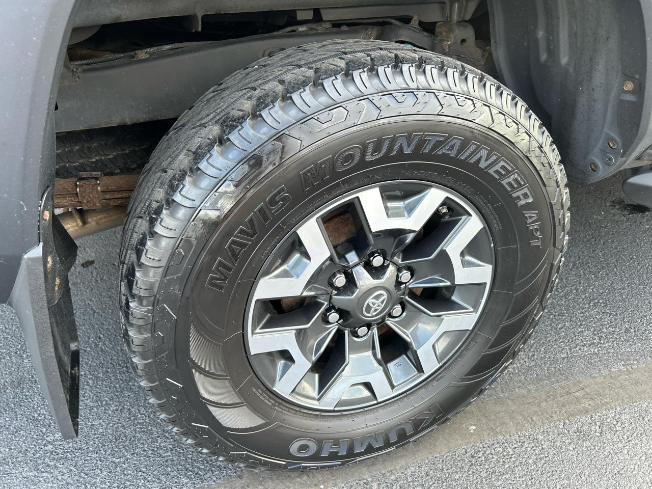 Toyota Tacoma 4WD Double Cab V6 MT TRD Off Road (Natl) 2016