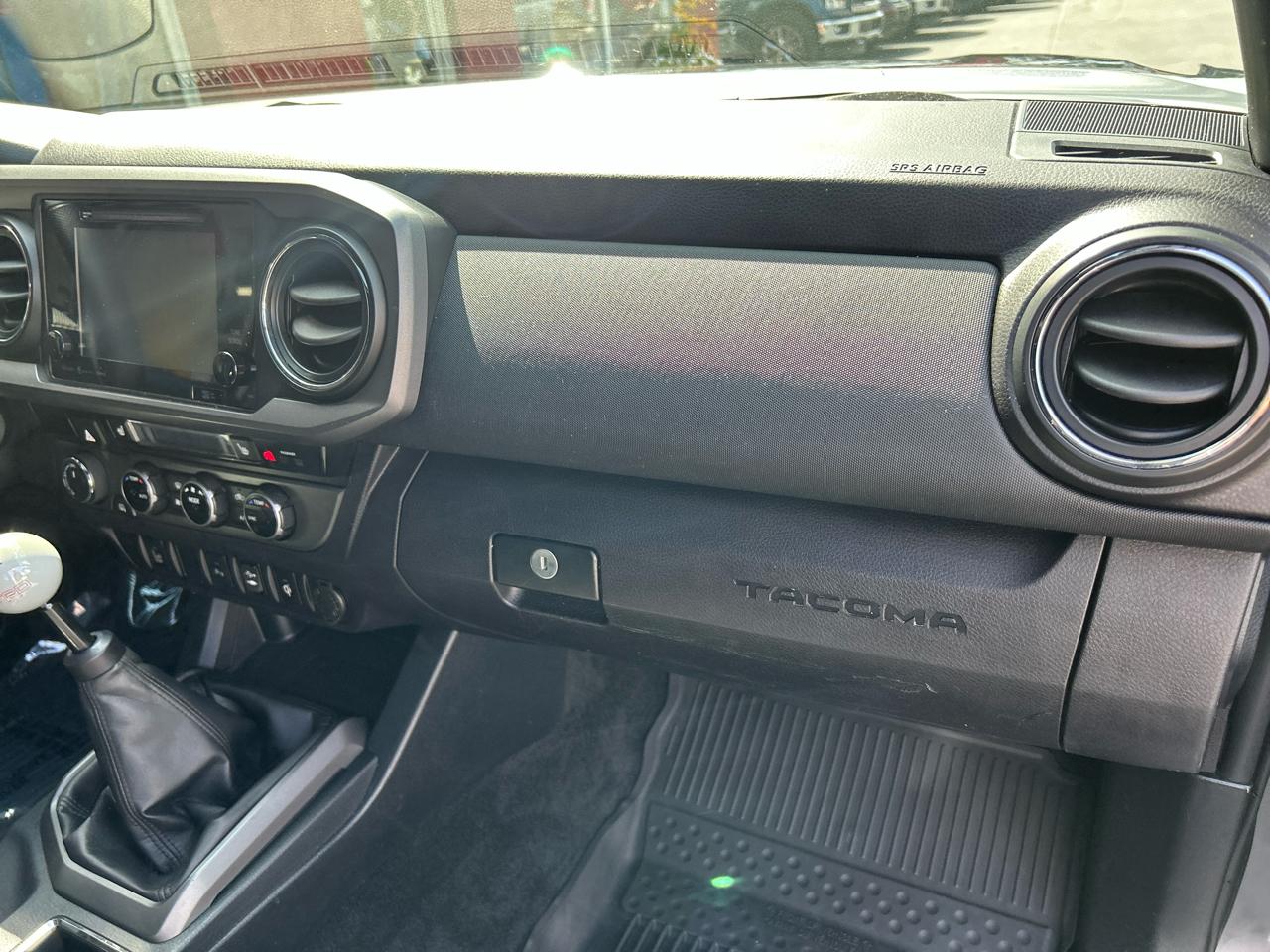 Toyota Tacoma 4WD Double Cab V6 MT TRD Off Road (Natl) 2016