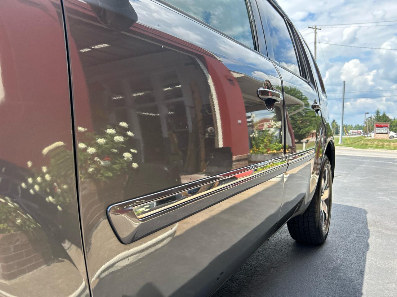 Honda Pilot 4WD 4dr Touring w/RES & Navi 2012