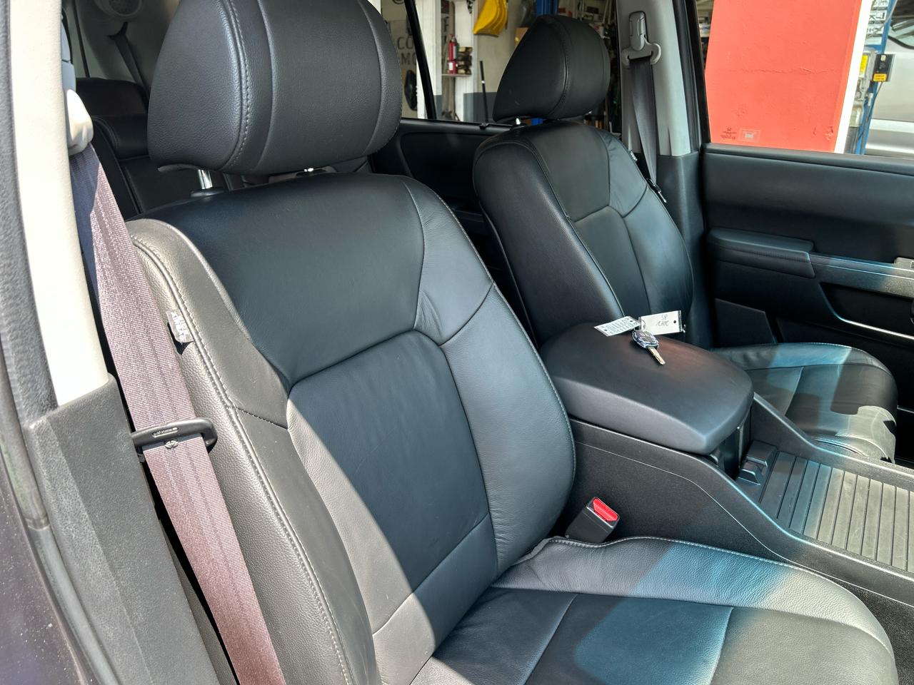 Honda Pilot 4WD 4dr Touring w/RES & Navi 2012