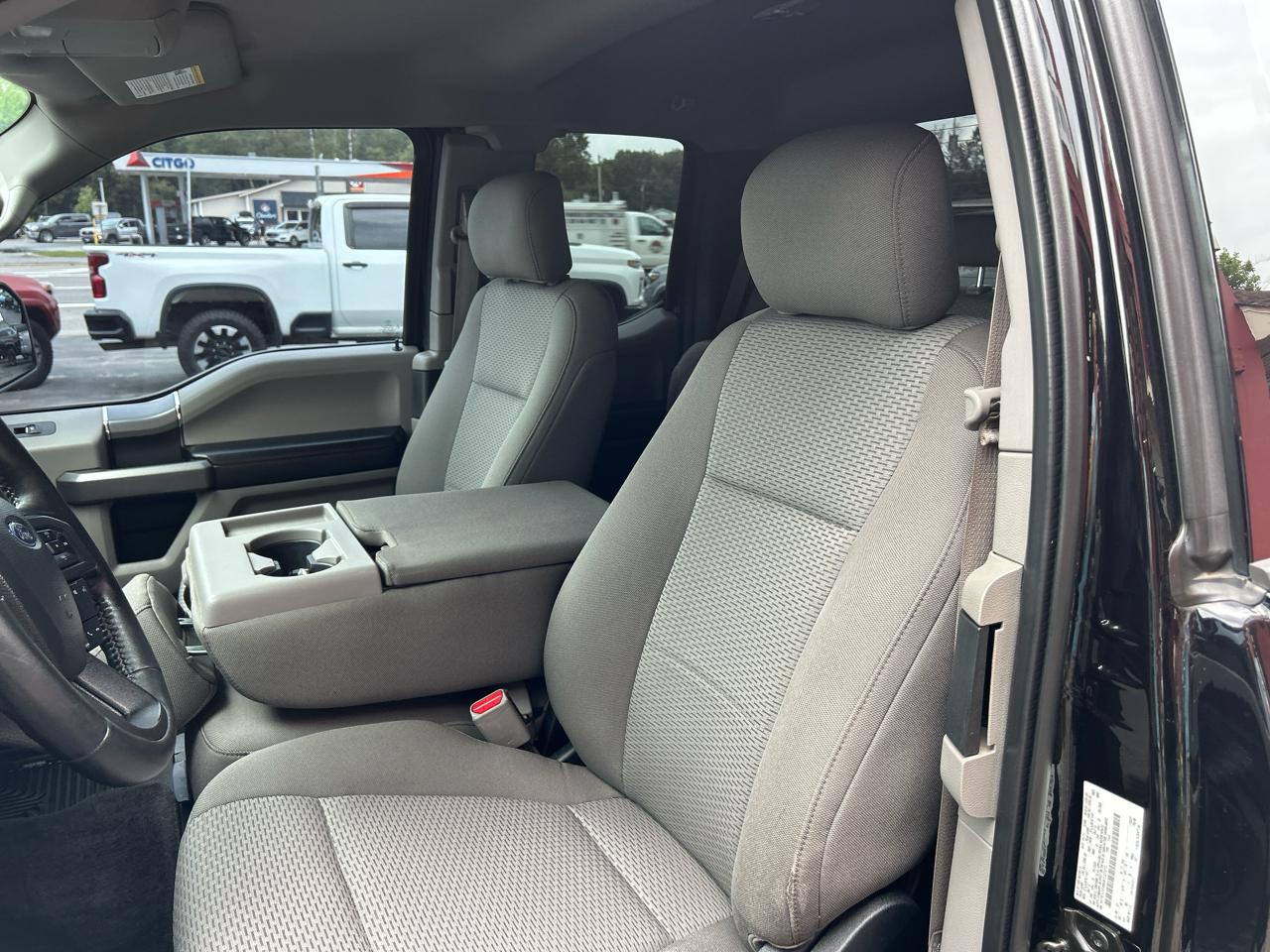 Ford F-150 4WD SuperCab 145" XLT 2017