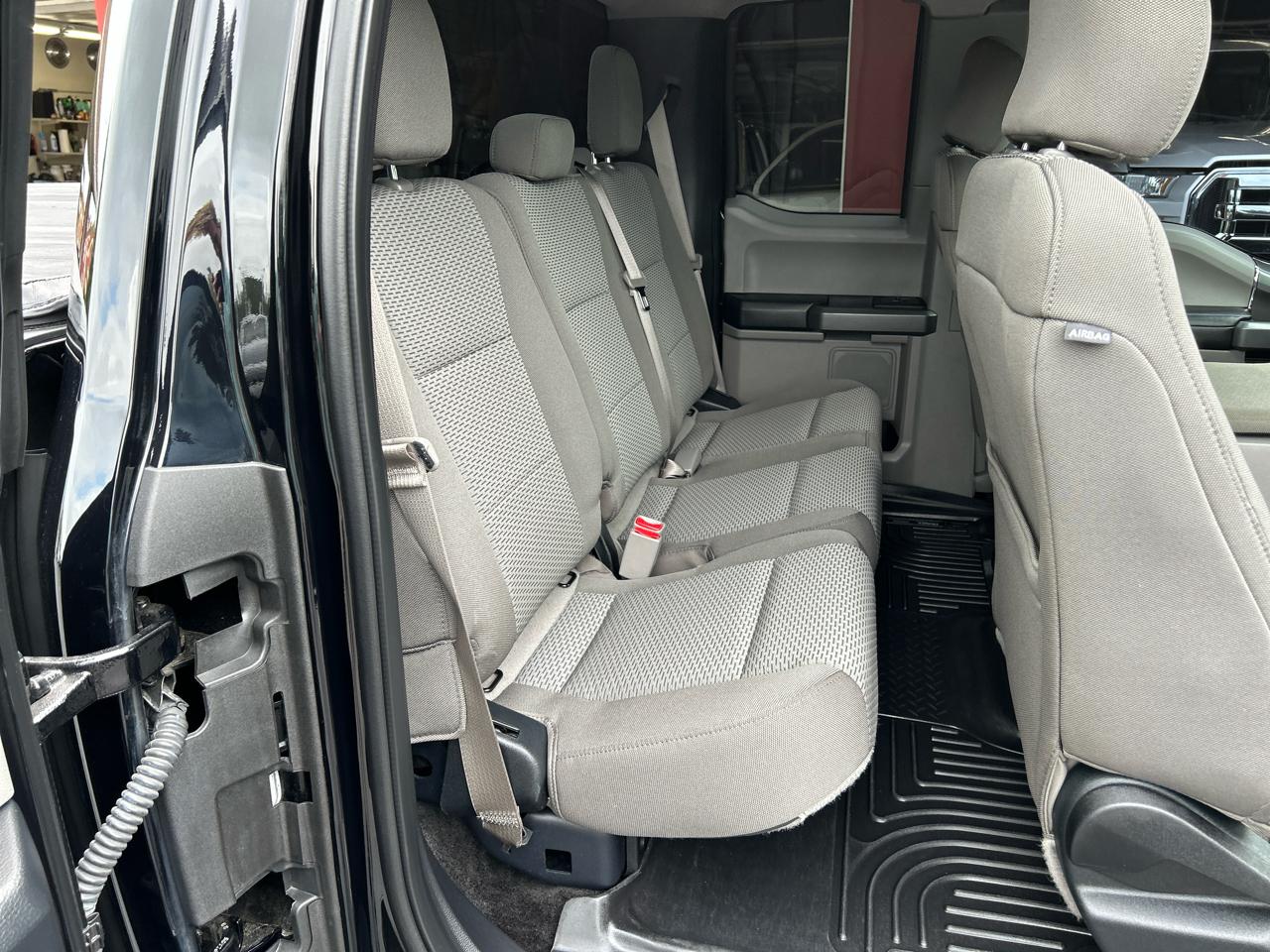 Ford F-150 4WD SuperCab 145" XLT 2017