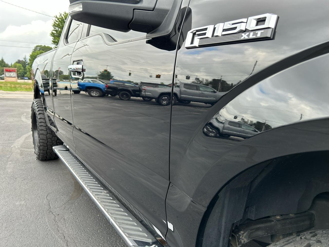 Ford F-150 4WD SuperCab 145" XLT 2017