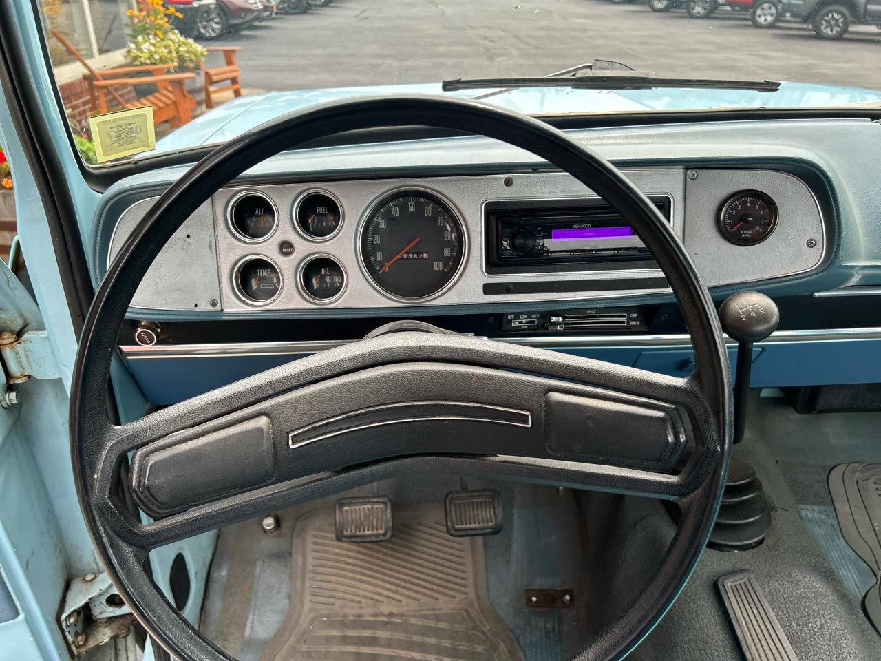 Dodge D100  1977
